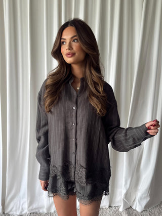 Tiny striped lace blouse grijs